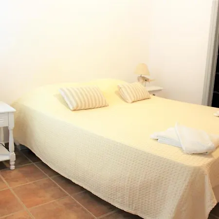 Casa De La Roca , , Paros فيلة Kostos