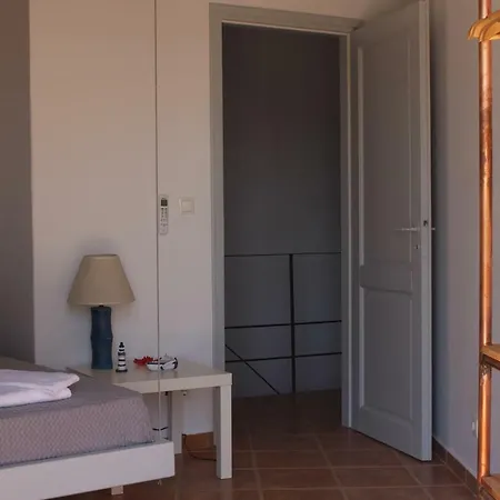 Casa De La Roca , , Paros فيلة *